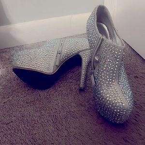 Women’s 10 Sparkly pump